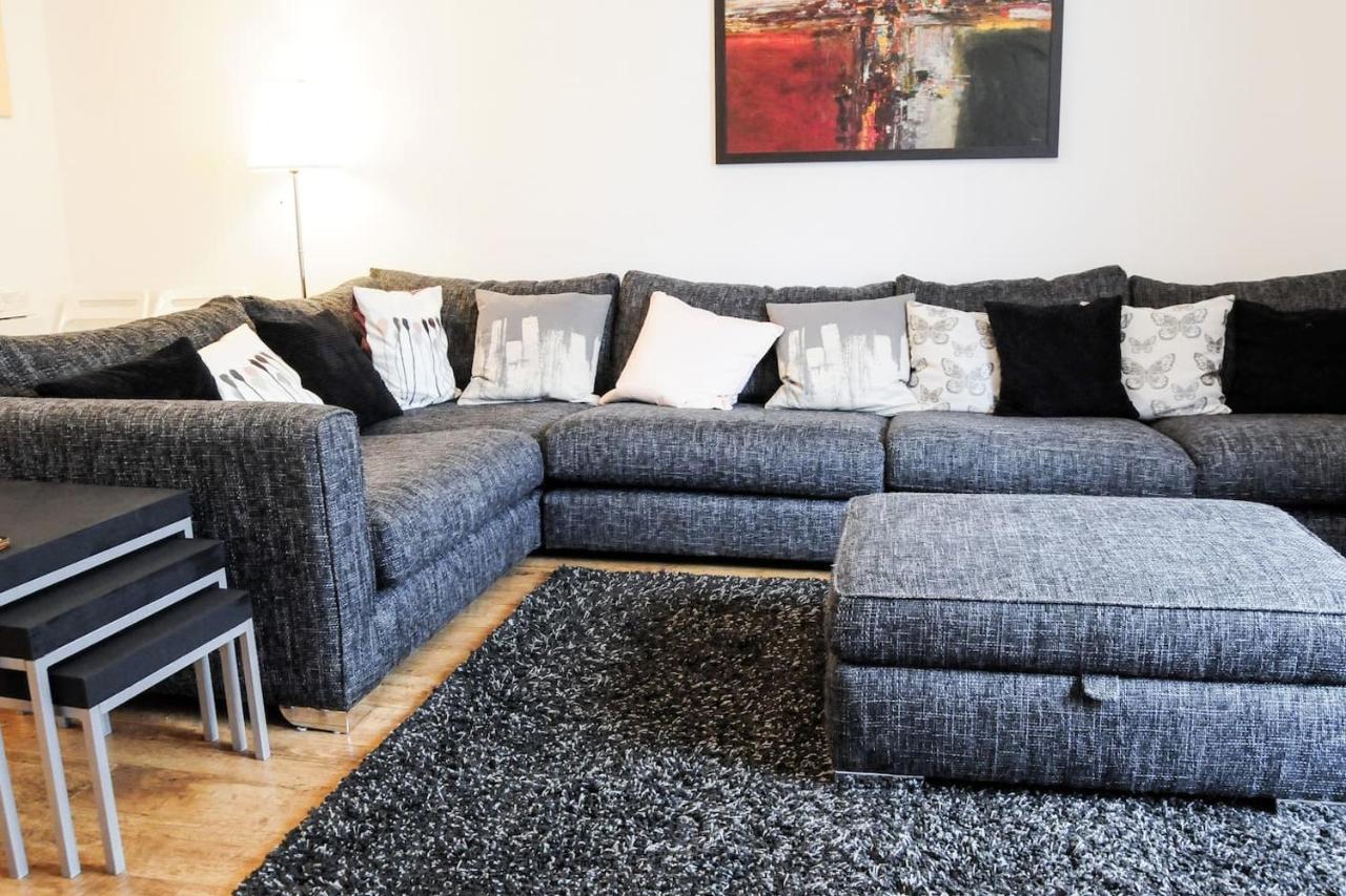 Peaceful And Quiet Apartment In A Bustling City EDI Exterior photo