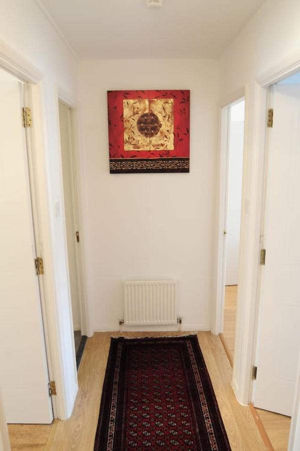 Peaceful And Quiet Apartment In A Bustling City EDI Exterior photo